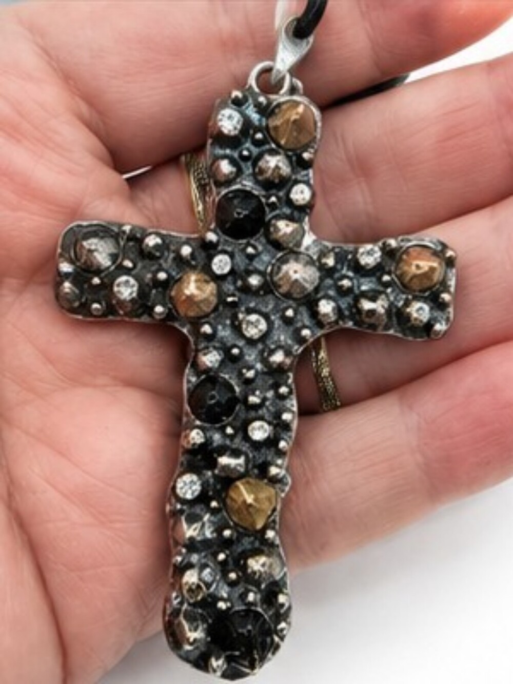 DaVinci Cross Necklace & Earrings Set NWT Silver Tone Rhinestone Black Cord Goth - Picture 3 of 8
